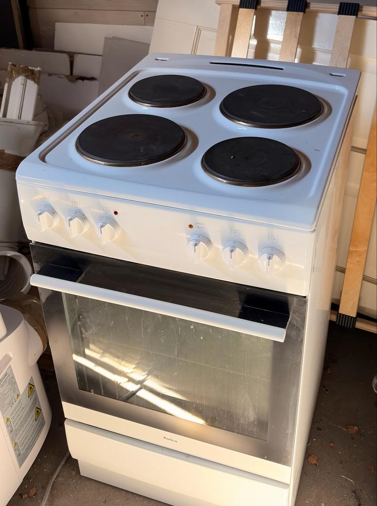 Vrijstaand elektrisch fornuis, Ophalen, Gebruikt, 4 kookzones, 85 tot 90 cm