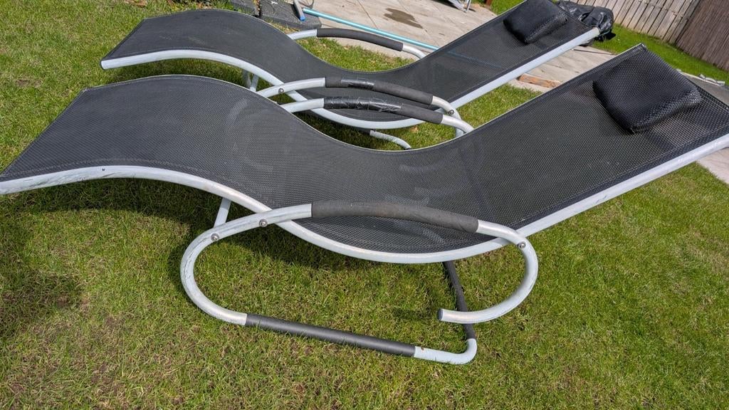 2 ligbedden koopje, Tuin en Terras, Ophalen, Gebruikt, Metaal