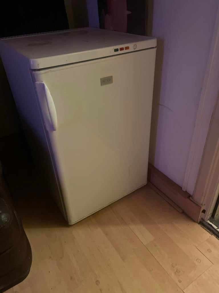 Zanusy  diepvries tafel model ingst, 85 tot 120 cm, Gebruikt, Ophalen of Verzenden, Minder dan 75 liter