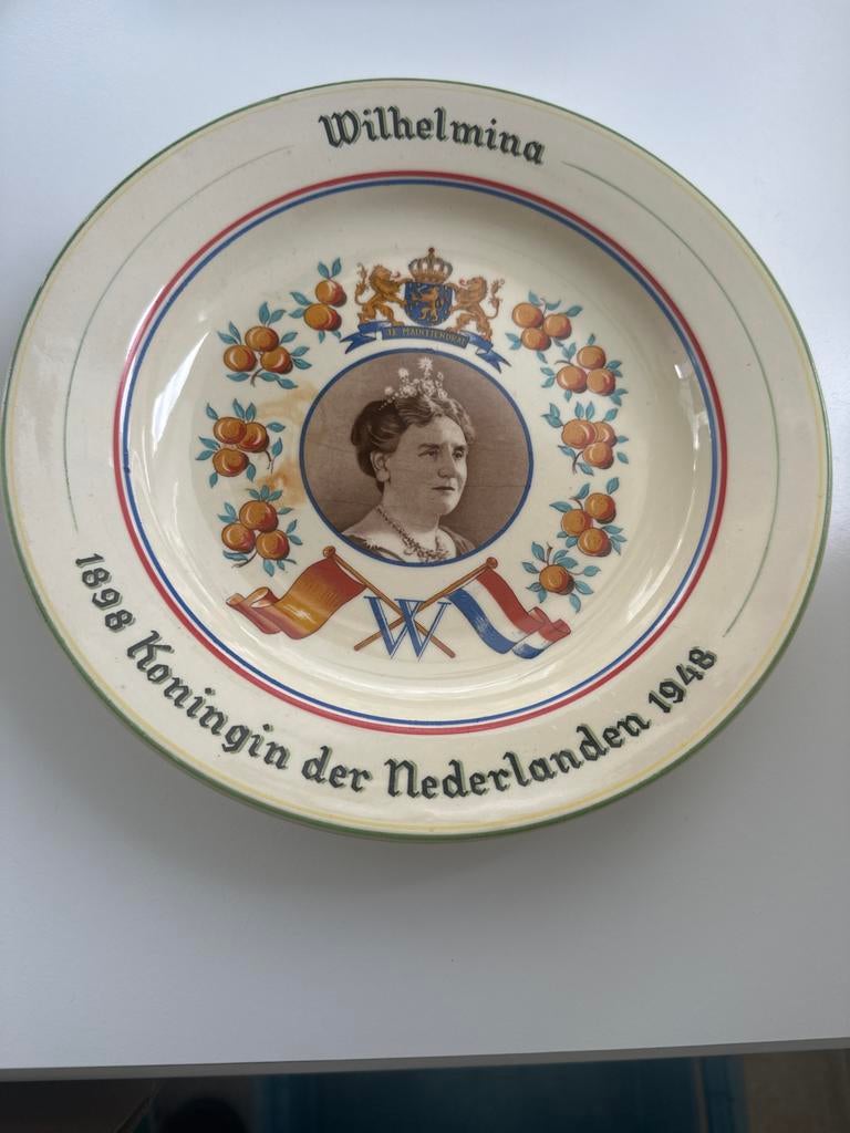 Herdenkingsbord Koningin Wilhelmina 1898-1948, Antiek en Kunst, Antiek | Wandborden en Tegels, Ophalen of Verzenden
