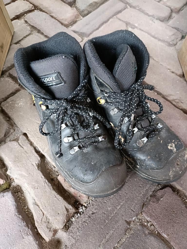 Gratis  werkschoenen maat 39 grisport, Tuin en Terras, Werkkleding, Ophalen, Gebruikt