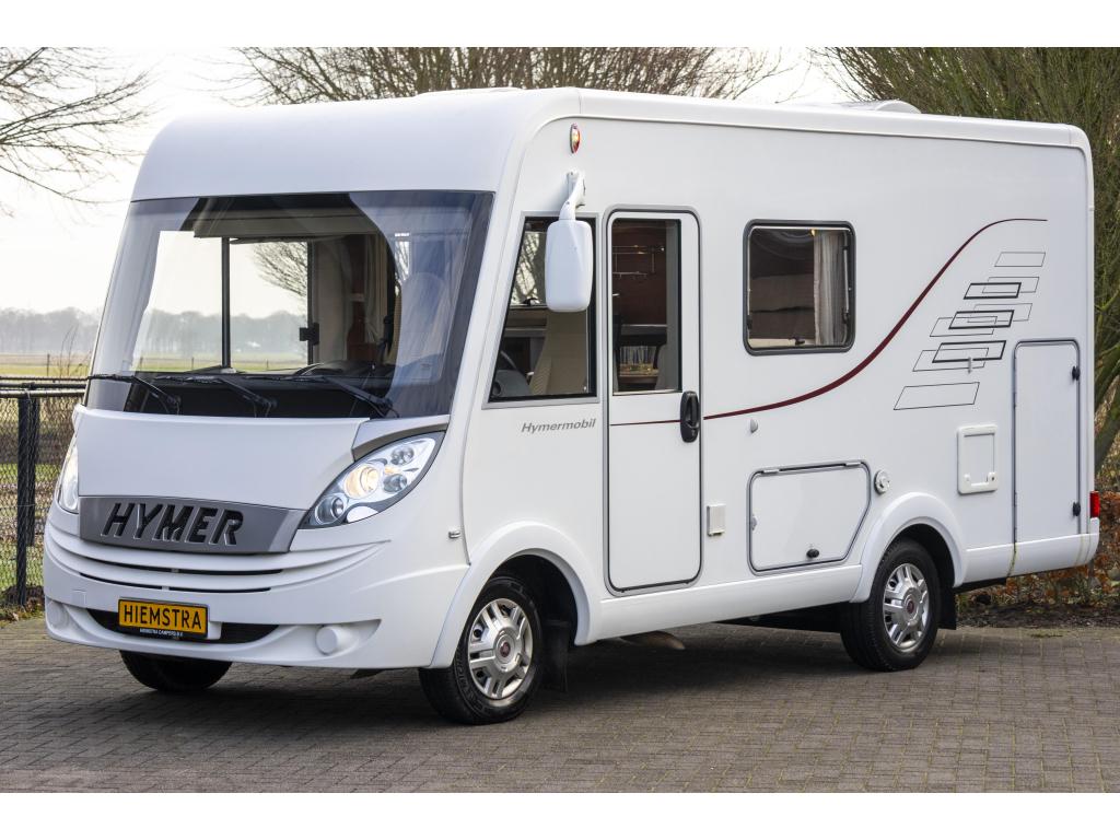 Hymer B504 Compact 6.0M Euro5 Stapelbed 52dkm Solar, Integraal, Ringverwarming, Fiat, Airbags