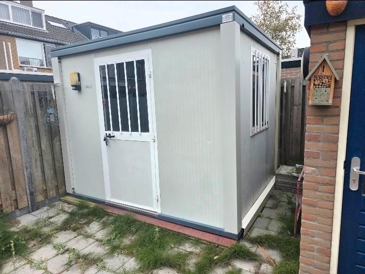 Bouwkeet met deur en raam portacabin unit hok opslag schuur, Doe-het-zelf en Verbouw, Bouwketen en Schaftketen, Ophalen