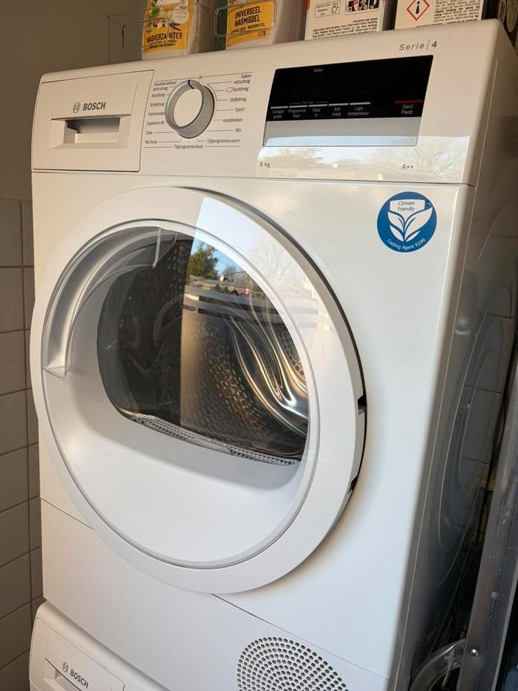 Wasdroger BOSCH serie 4, Witgoed en Apparatuur, Wasdrogers, Gebruikt, Condens, 6 tot 8 kg, 85 tot 90 cm, Anti-kreukfase, Energieklasse A of zuiniger