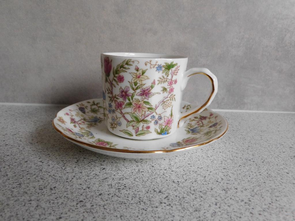 Kop en schotel Zomerbloemen Balmoral Castle Scotland, Huis en Inrichting, Keuken | Servies, Ophalen of Verzenden, Zo goed als nieuw