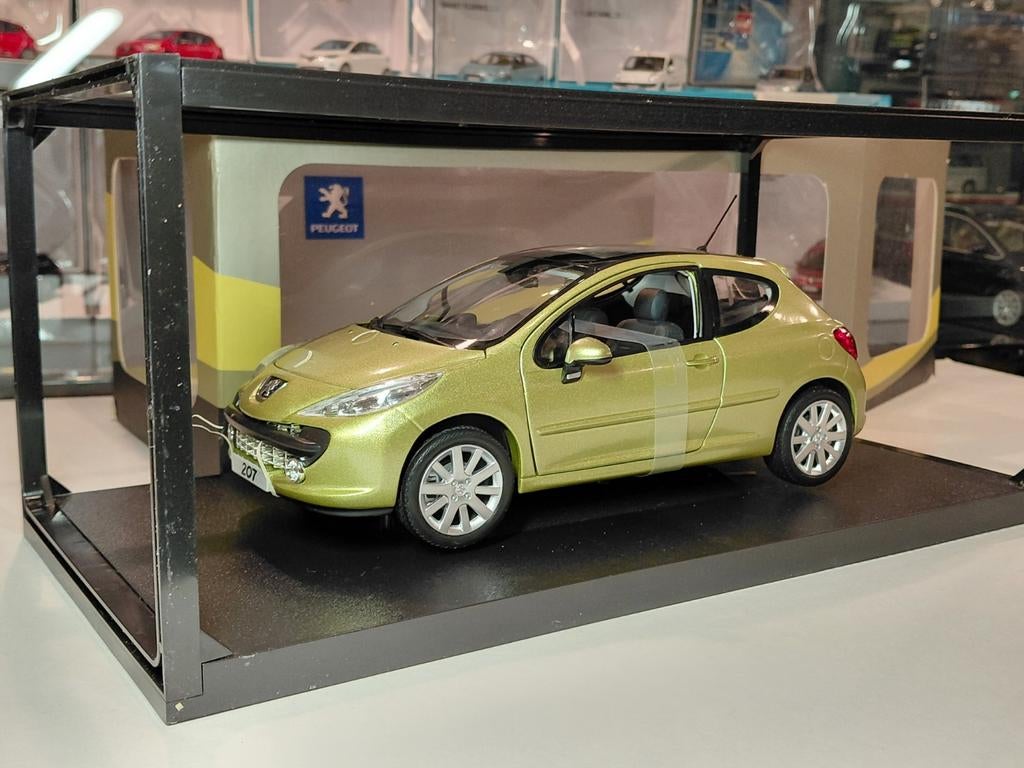 Peugeot 207 Berline 3p 2006-2009 Jaune Lacerta 1/18 Norev, Ophalen of Verzenden, Nieuw, Auto, Norev