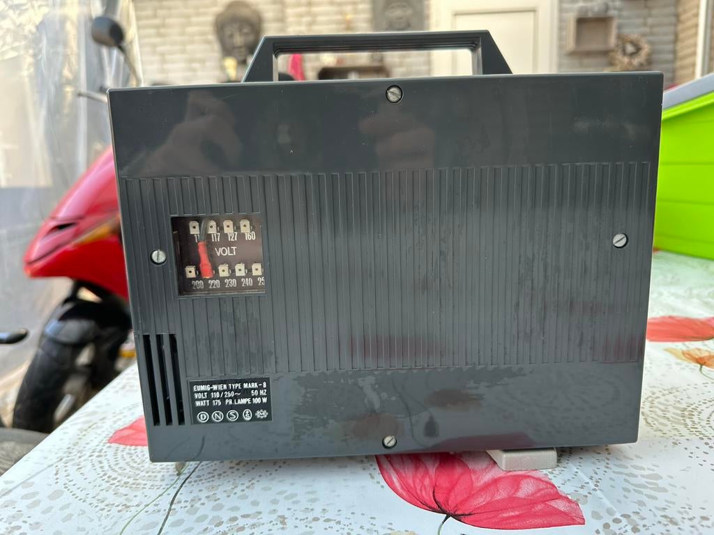 Eumig Mark 8 diaprojector, Ophalen of Verzenden, Gebruikt