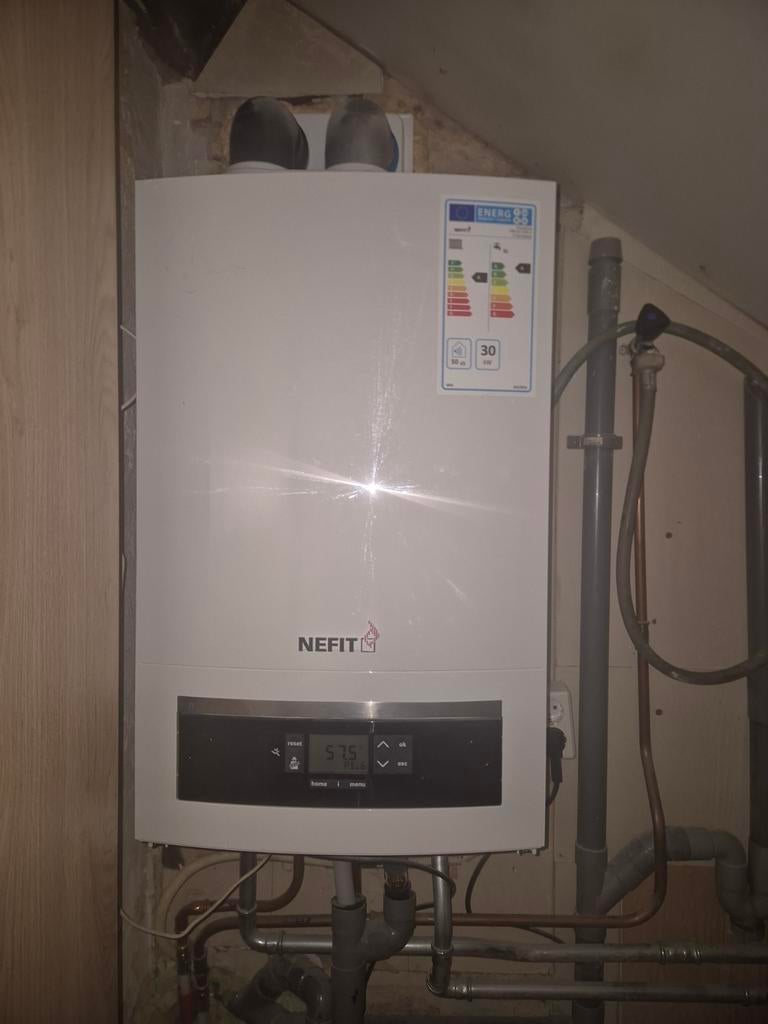 Nefit Trendline HRC30 CW5 - inclusief thermostaat, Ophalen, 30 tot 80 cm, Gebruikt, Hoog rendement (Hr)