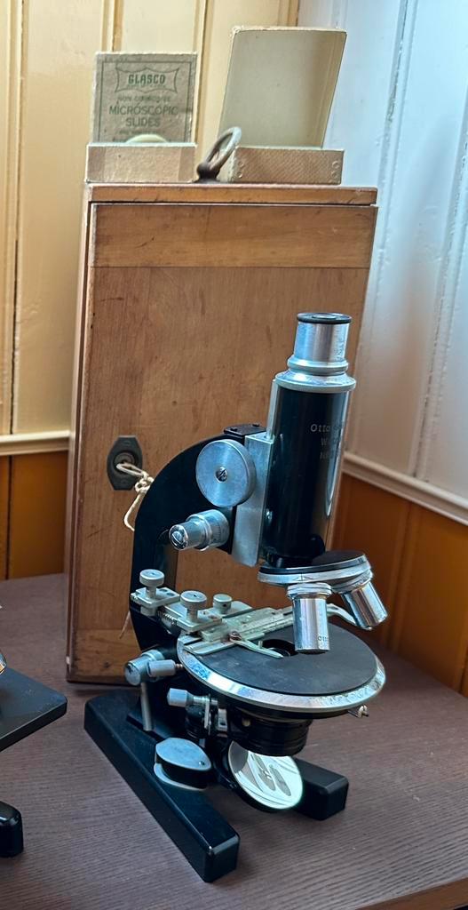 Microscoop uit jaren ‘50 van merk Otto Seibert & toebehoren, Audio, Tv en Foto, Optische apparatuur | Microscopen, Gebruikt, Ophalen