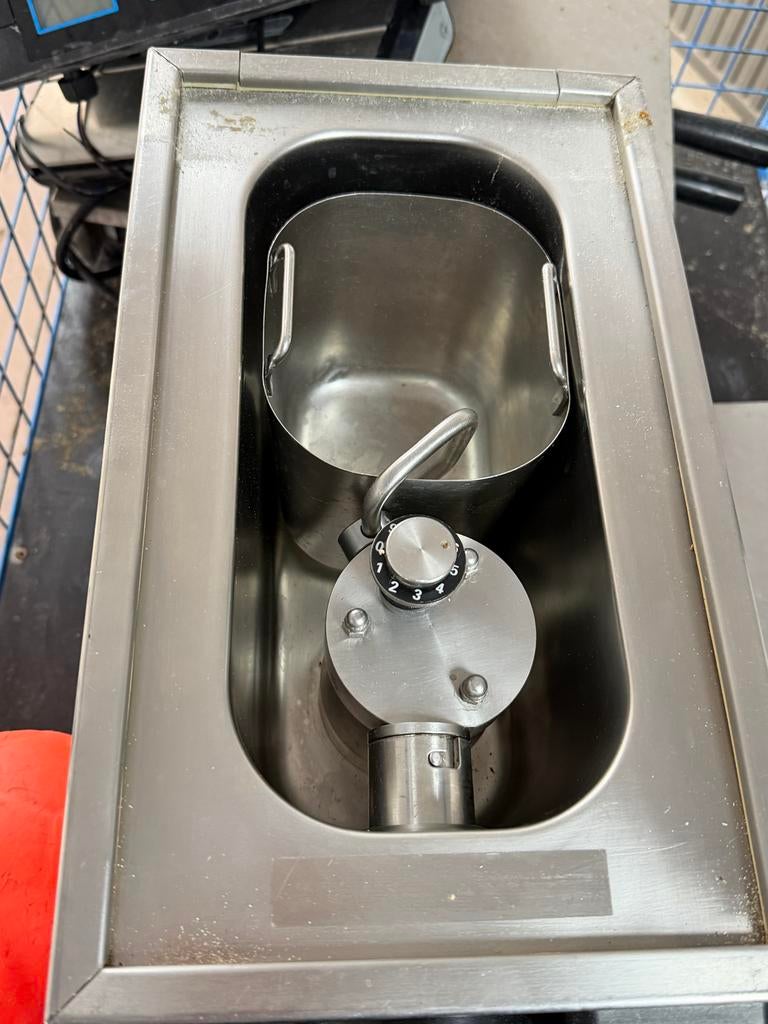 Mussana slagroomautomaat, Zakelijke goederen, Horeca | Keukenapparatuur, Ophalen of Verzenden, Gebruikt, Overige typen