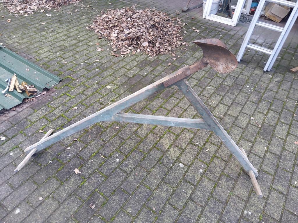 Aanbouwploeg , aanbouw ploeg aardappelploeg, Ophalen