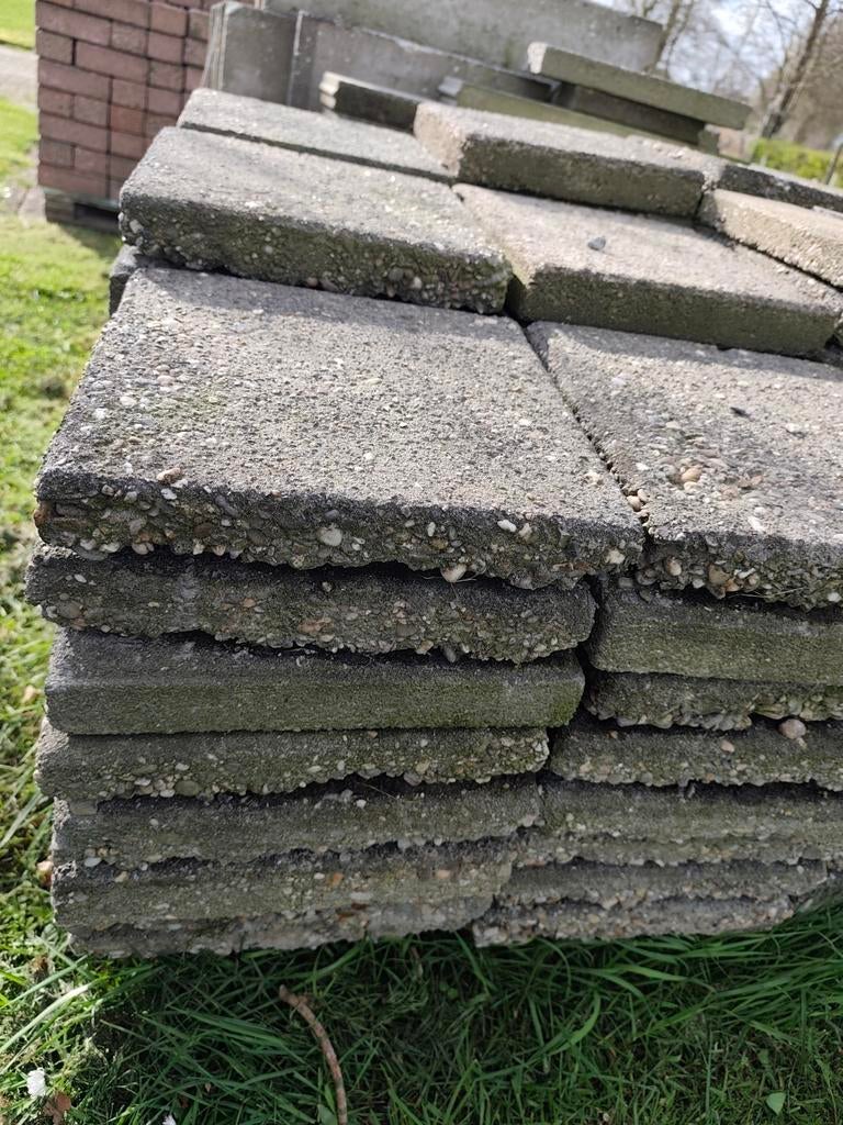 Gratis af te halen 30x30 stoeptegels, Tuin en Terras, Tegels en Klinkers, Ophalen, Gebruikt, Beton, Terrastegels