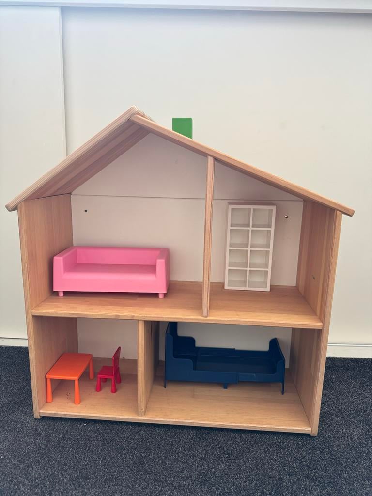IKEA Poppenhuis met meubels - Houten speelhuis, Ophalen, Gebruikt, Poppenhuis