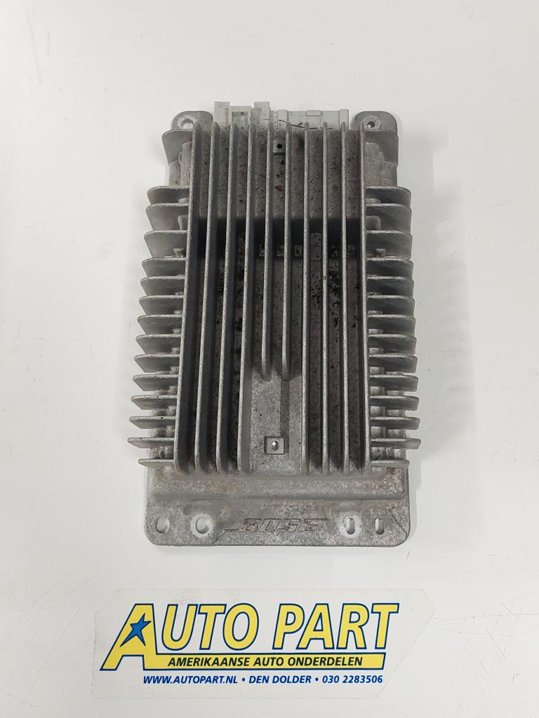 Chevrolet Avalanche audio versterker 2003-2006, Gebruikt, Info@gm.com, Chevrolet, Ophalen of Verzenden