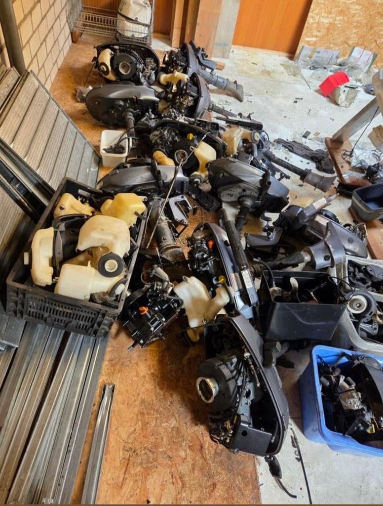 Grote partij Yamaha 4 pk buitenboordmotor onderdelen, Ophalen