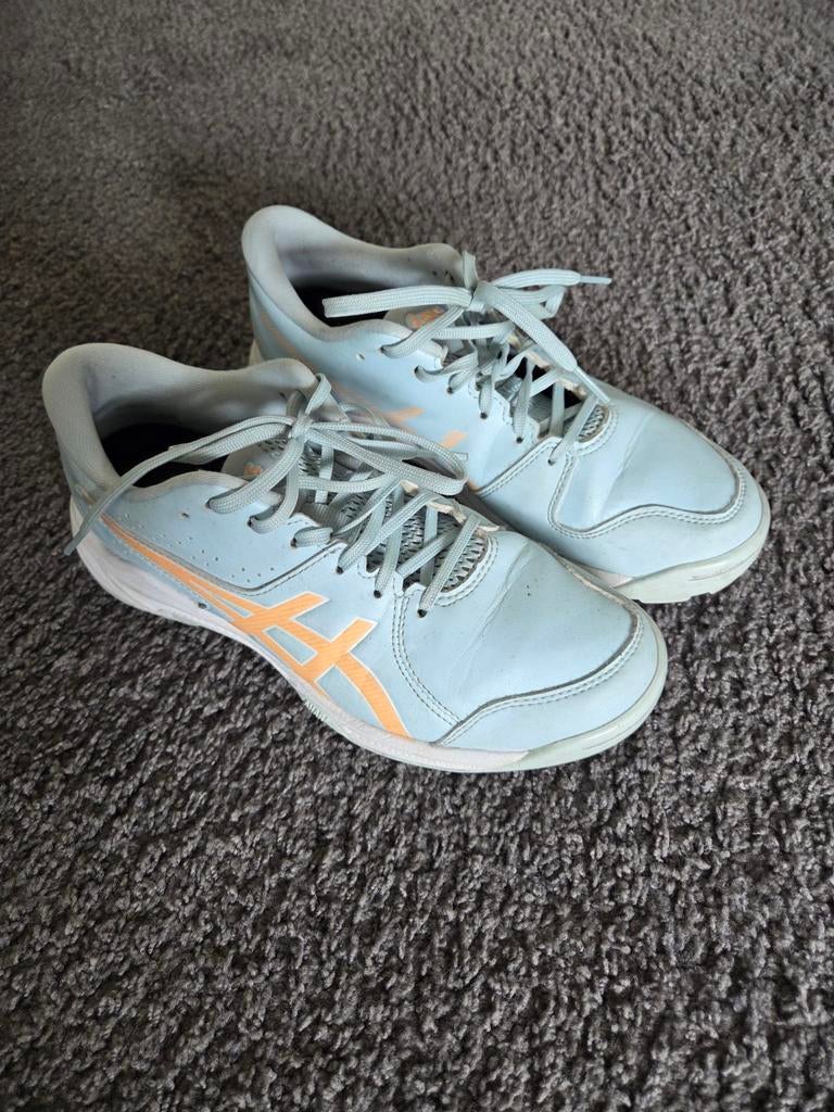 Asics Gel-Peake 2 Junior korfbalschoenen maat 38, Sport en Fitness, Korfbal, Ophalen of Verzenden, Zo goed als nieuw, Schoenen