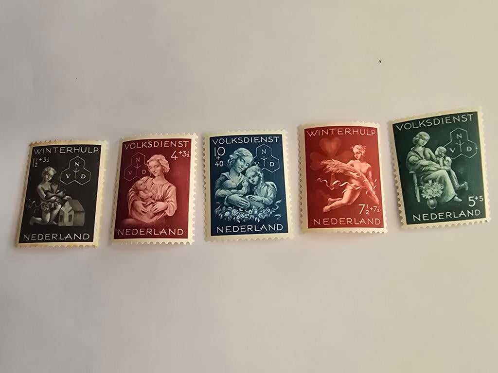 Nvph. 423/427., Postzegels en Munten, Postzegels | Nederland, Ophalen