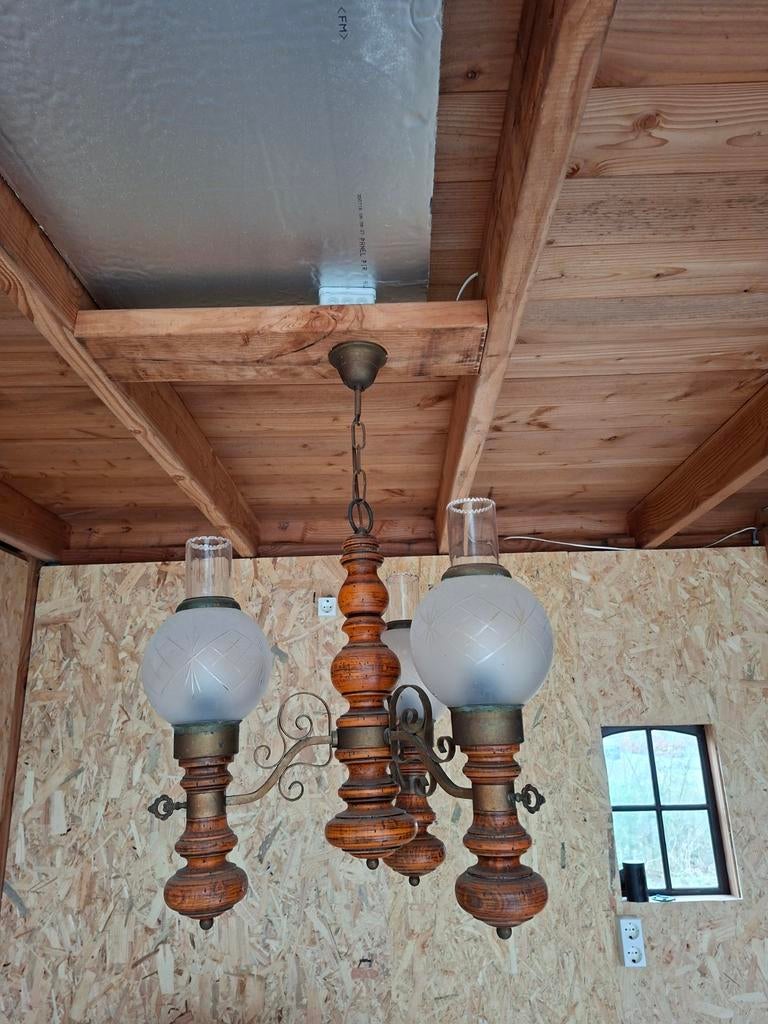 Hanglamp met houten details en glazen kappen, Ophalen, Gebruikt, Minder dan 50 cm