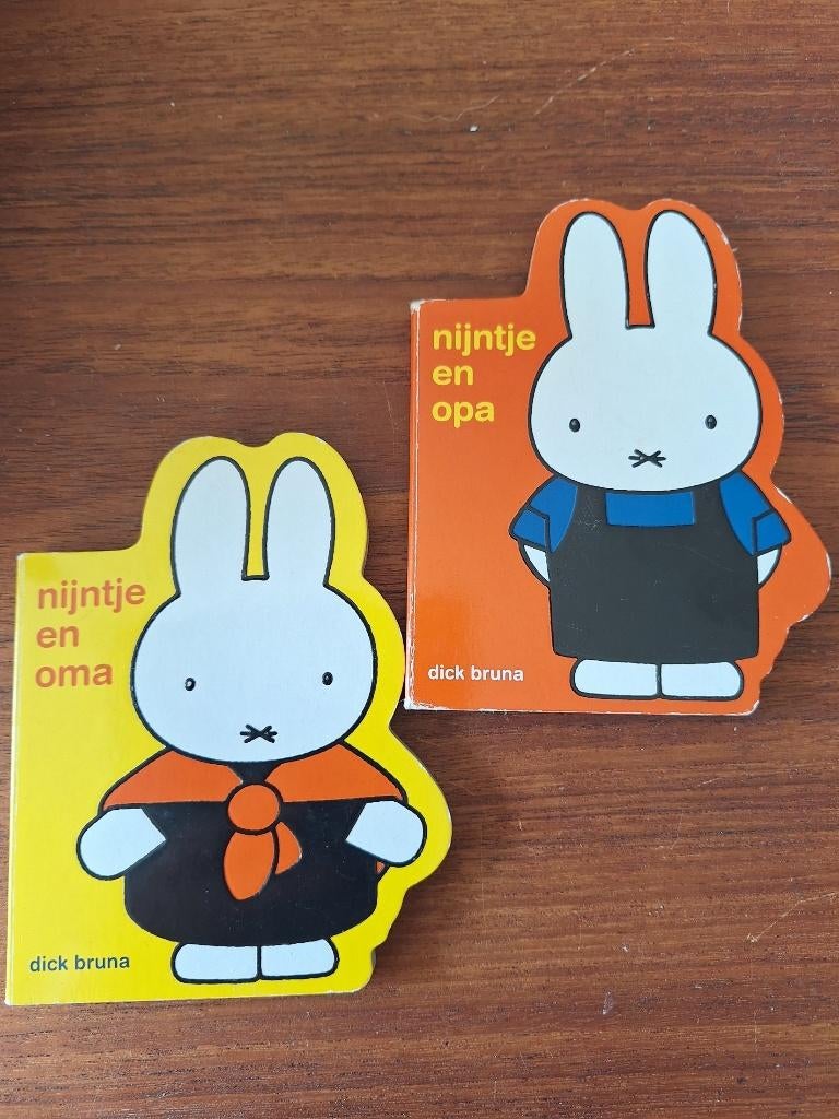 Nijntje en opa & Nijntje en oma - Dick Bruna, Ophalen of Verzenden, Gelezen, Dick Bruna, 1 tot 2 jaar