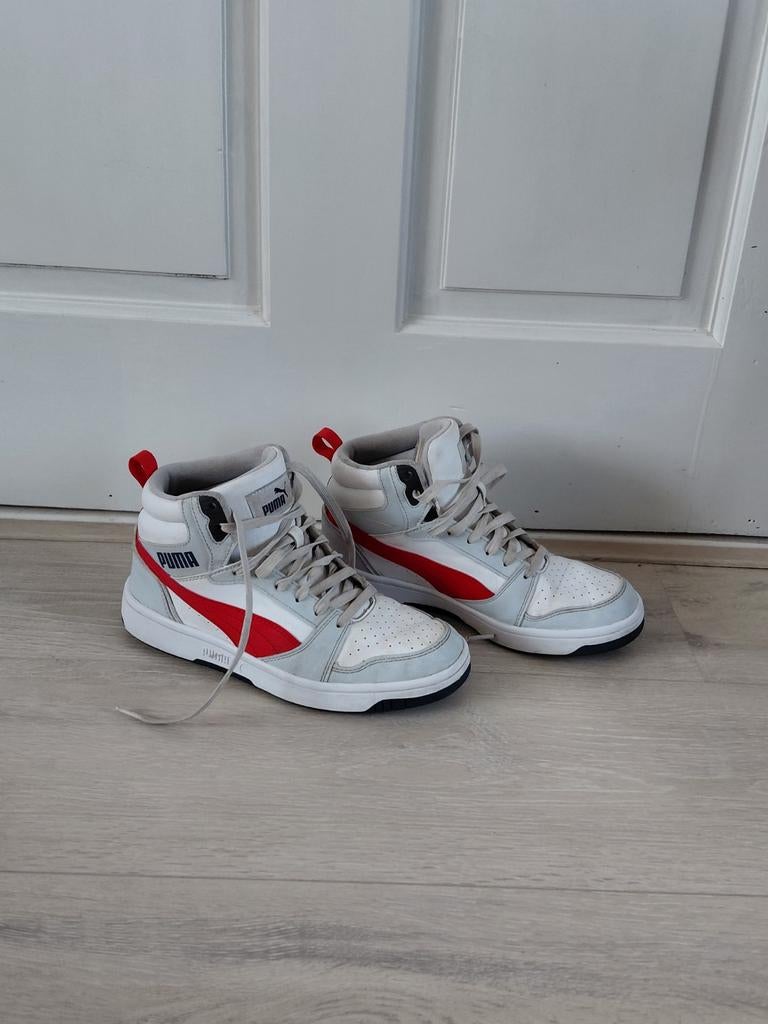 Puma sneakers grijs rood rebound v6 maat 38, Puma, Schoenen, Ophalen of Verzenden, Zo goed als nieuw