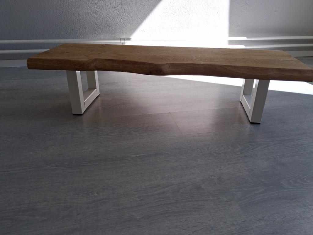 Lage sidetable van eikenhout en metaal, Ophalen, 100 tot 150 cm, 50 tot 100 cm, Zo goed als nieuw