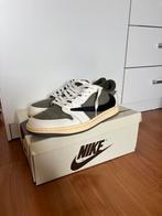 Travis scott medium olive, Kleding | Heren, Schoenen, Ophalen of Verzenden, Nieuw, Overige kleuren