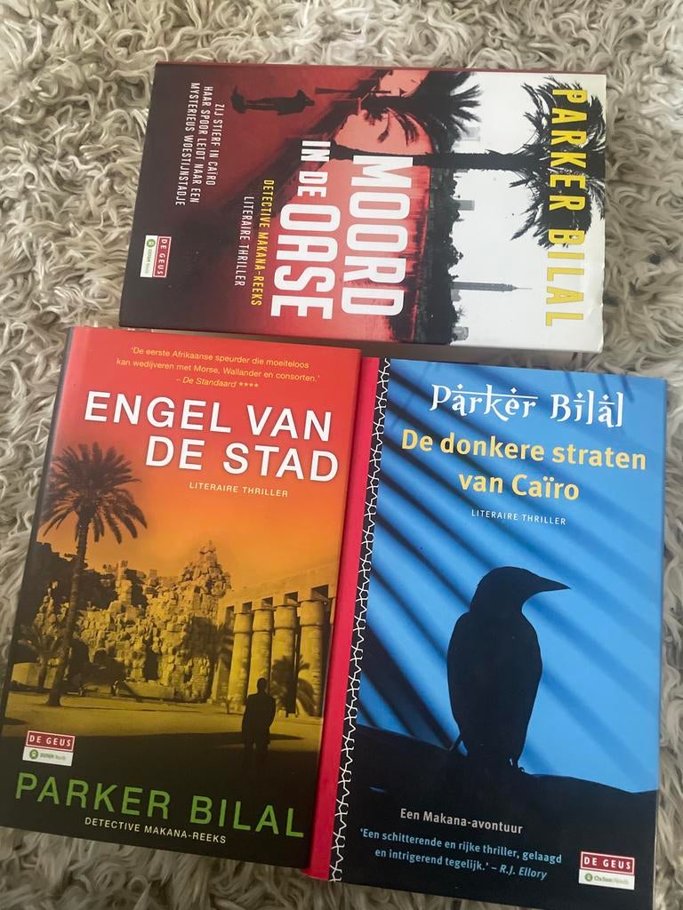3 boeken Moord in de Oase - Parker Bilal, Ophalen of Verzenden, Gelezen