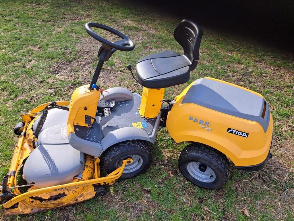 Stiga park zitmaaier frontmaaier, hydrostaat, Ophalen, Gebruikt