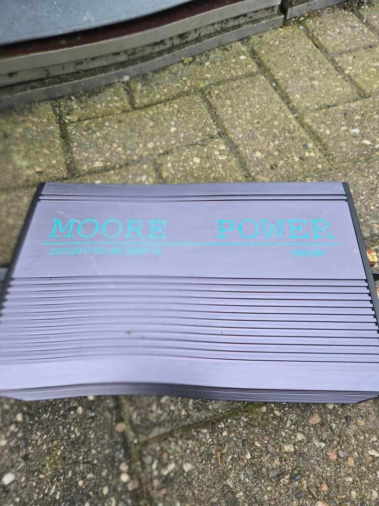 Moore Omvormer 24V DC naar 240V AC - Gratis af te halen, Ophalen