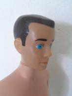 Oude Ken met donker haar.....Barbie ( Fotonr V60), Ophalen of Verzenden, Gebruikt, Pop