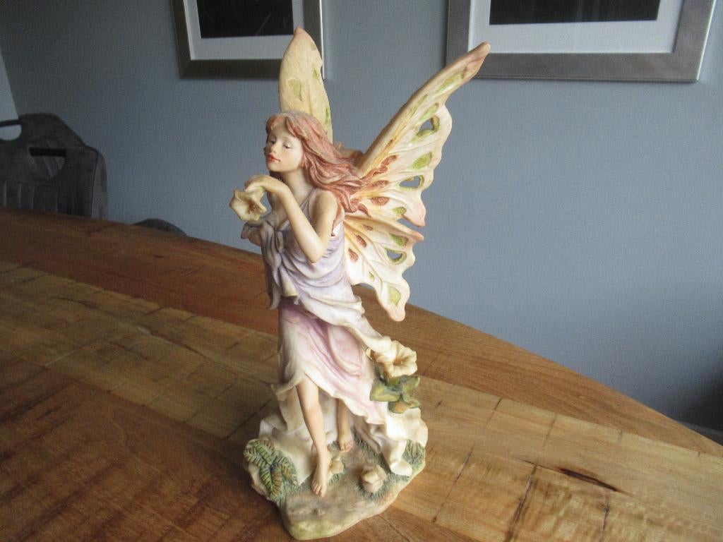 Prachtig Engel Beeld Elfenfiguur Elf Veronese? 34 cm hoog, Verzamelen, Beelden en Beeldjes, Ophalen of Verzenden, Zo goed als nieuw