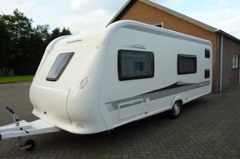 Gezocht hobby 500/540/560/650 kmfe, Caravans en Kamperen, Caravans, Mover, Hobby, Frans bed, Treinzit