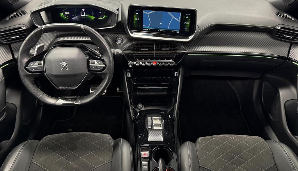 Peugeot 2008 1.2 Puretech GT*155PK*Panodak*Camera*Navi*Carpl, Auto's, Gebruikt, Zwart, 1199 cc, Wit