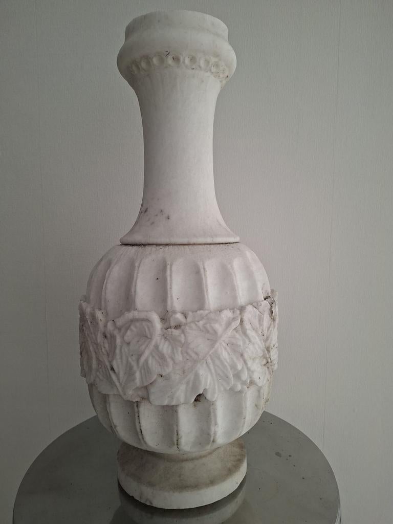 Antieke Marmeren (tuin)vaas met Bladmotief - Gesigneerd, Antiek en Kunst, Ophalen