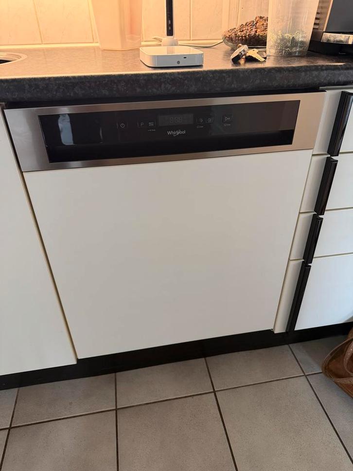 Whirlpool Vaatwasser, Witgoed en Apparatuur, Vaatwasmachines, Gebruikt, Inbouw, 85 tot 90 cm, 45 tot 60 cm, 10 tot 14 liter, Energieklasse A of zuiniger