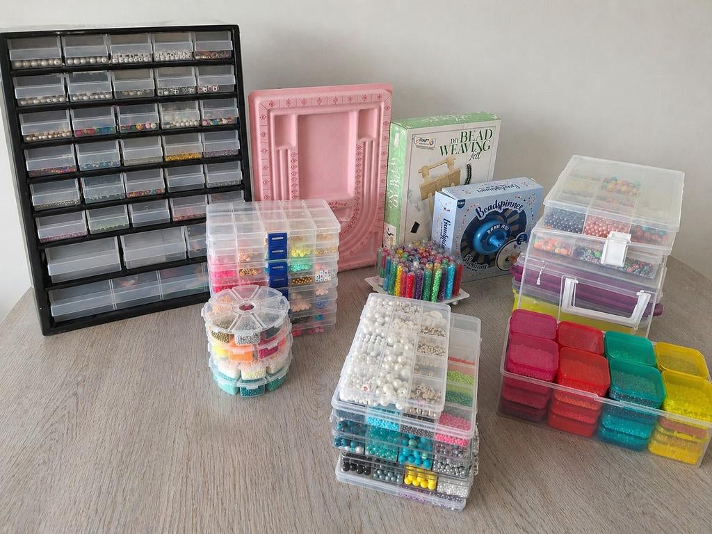 Grote collectie kralen en benodigdheden, Hobby en Vrije tijd, Kralen en Sieraden maken, Ophalen of Verzenden, Zo goed als nieuw