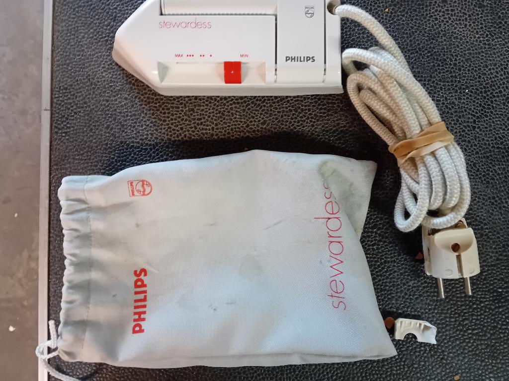 reis strijkijzer, Ophalen of Verzenden, Gebruikt, Strijkijzer met snoer