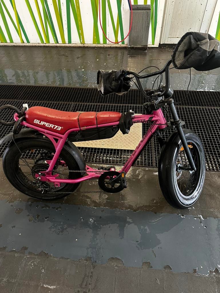 Super73-Z Miami Prickly Pink, Ophalen, Gebruikt