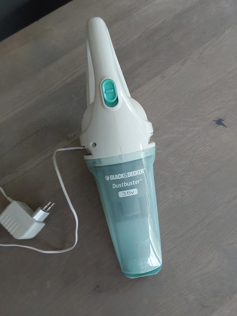 Black & Decker Dustbuster 3.6V Kruimeldief, Gebruikt, Kruimeldief, Ophalen of Verzenden, Minder dan 1200 watt