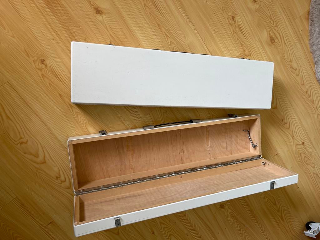 2 Houten geschilderde kistjes - Decoratief, opslag, vervoer, Gebruikt, 50 tot 100 cm, Ophalen of Verzenden, Minder dan 50 cm