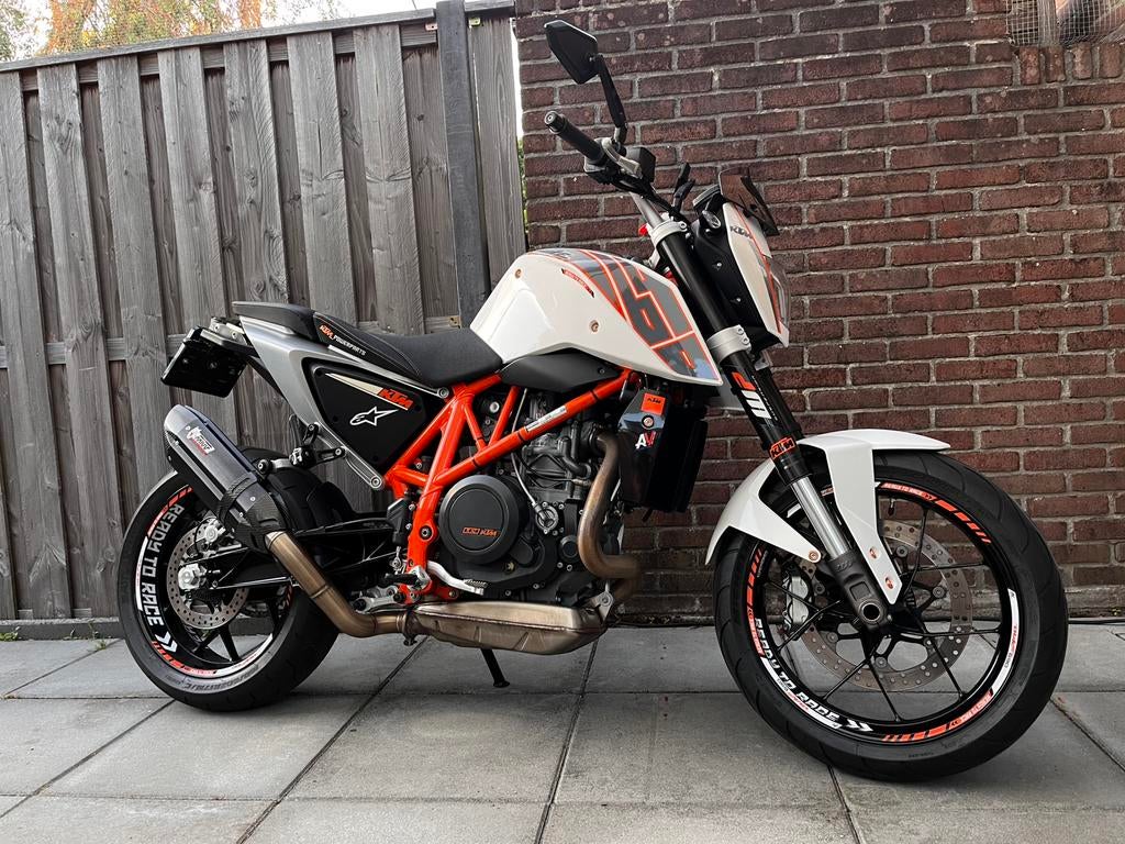 KTM Duke 690 (bj 2013), Motoren, Motoren | KTM, Particulier, Naked bike, meer dan 35 kW, 1 cilinder, ABS, LED Verlichting, Sportuitlaat