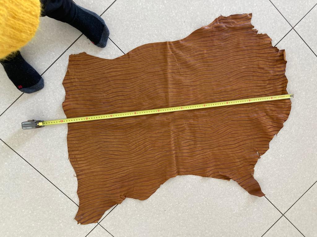 lederen huiden, Hobby en Vrije tijd, Stoffen en Lappen, Ophalen, Bruin, 120 cm of meer, Leer of Kunstleer