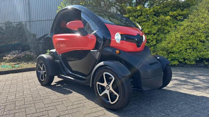 Renault Twizy Urban 80km/u 2-pers koop accu lage KM stand!, Auto's, Renault, Bedrijf, Te koop, Twizy, LED verlichting, Lederen bekleding