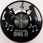 Life is a song sing it wandklok van vinyl klok decoratie