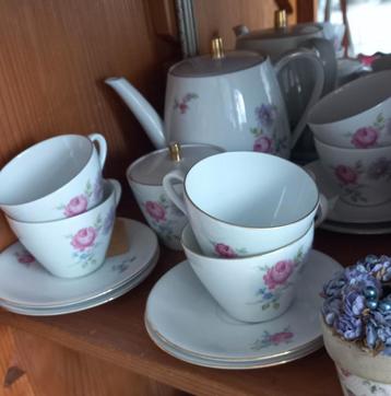 Mooi brocant theeservies, roze/paarse bloemen, Bavaria  beschikbaar voor biedingen