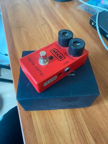 MXR Dyna Comp - Compressor met doos beschikbaar voor biedingen