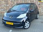 Peugeot 107 1.0-12V XS Urban Move, Voorwielaandrijving, Gebruikt, 4 stoelen, Origineel Nederlands