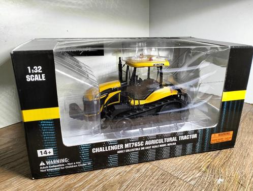 Te koop USK Challenger MT 765C.(D), Hobby en Vrije tijd, Modelauto's | 1:32, Zo goed als nieuw, Tractor of Landbouw, Overige merken