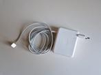 Apple 140W USB-C / MagSafe Oplader, Ophalen of Verzenden, Zo goed als nieuw, Apple