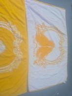 2 Handdoeken YabYum, Ophalen of Verzenden, Zo goed als nieuw, Handdoek